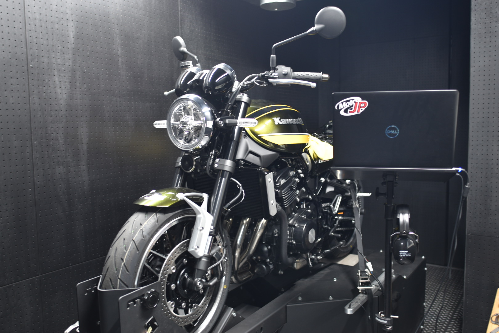 [No.2] KAWASAKI Z900RS 2018-2020 ★BEET NASSERT Evolution Type II 3D UP 取付★