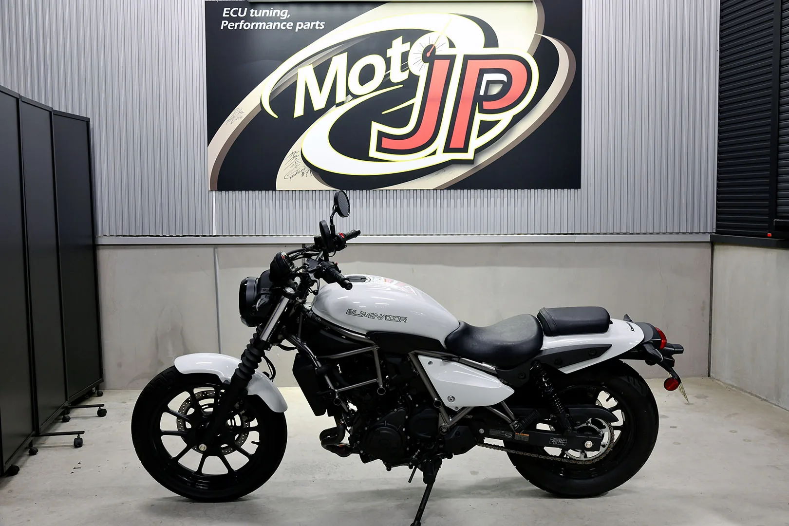 KAWASAKI ELIMINATOR
