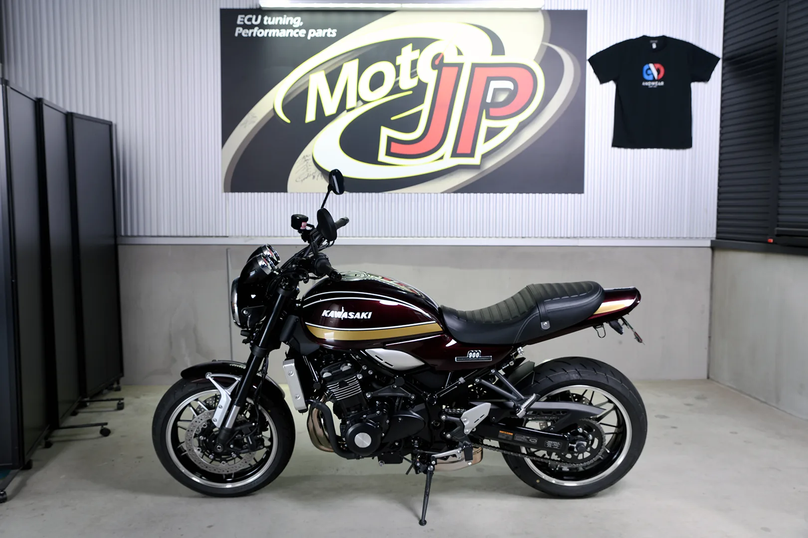 KAWASAKI Z900RS