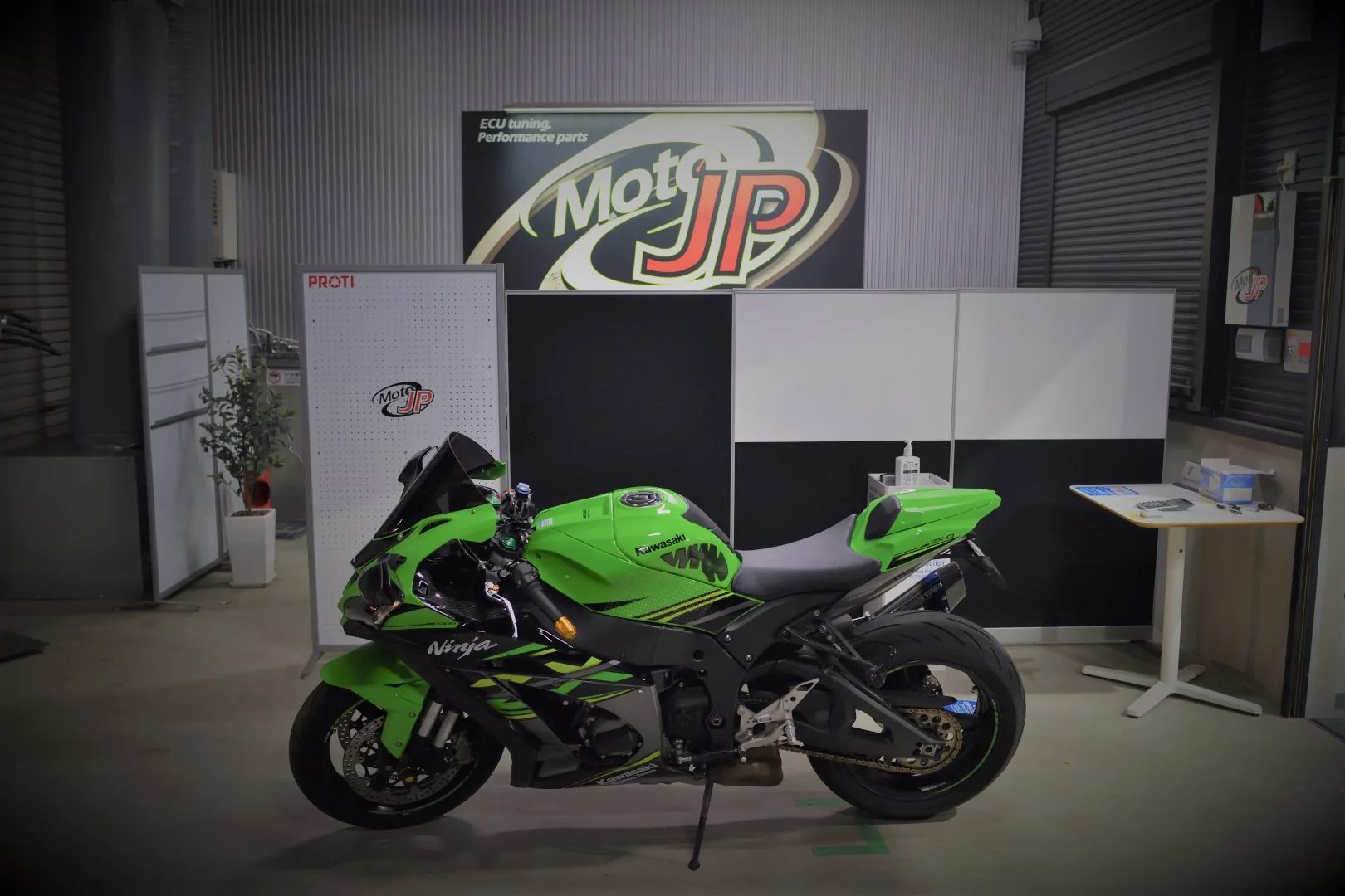 KAWASAKI ZX-10R