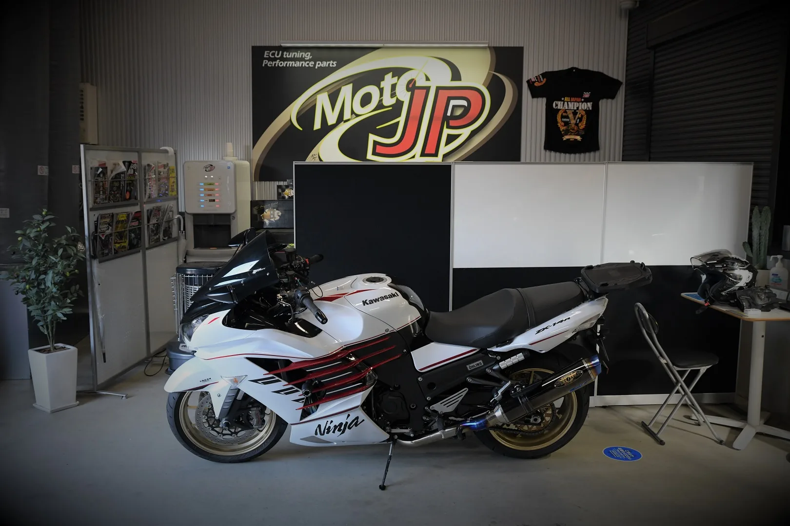 KAWASAKI ZX-14R (ZZR1400)