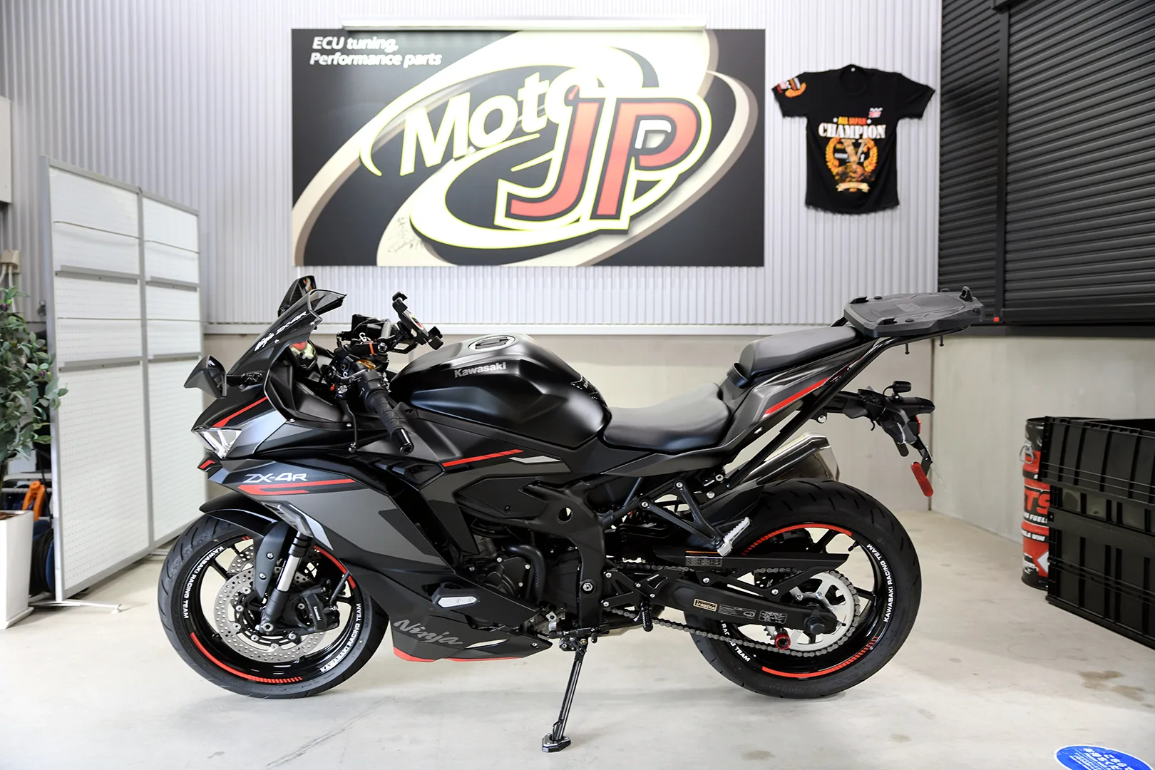 KAWASAKI ZX-4R(SE)